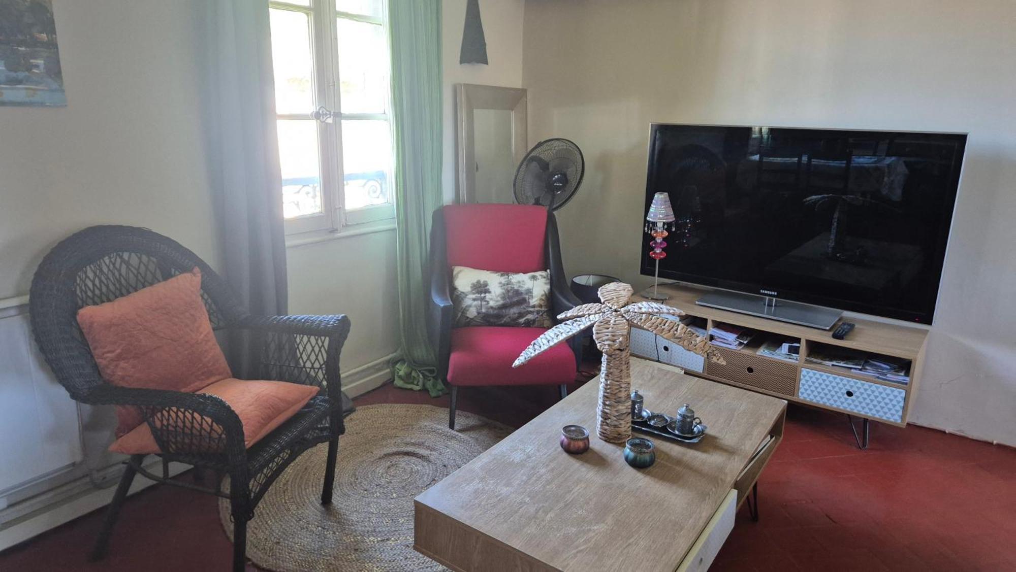 Ferienwohnung Un Nid Sur Les Toits Face Au Palais Des Papes Avignon Exterior foto